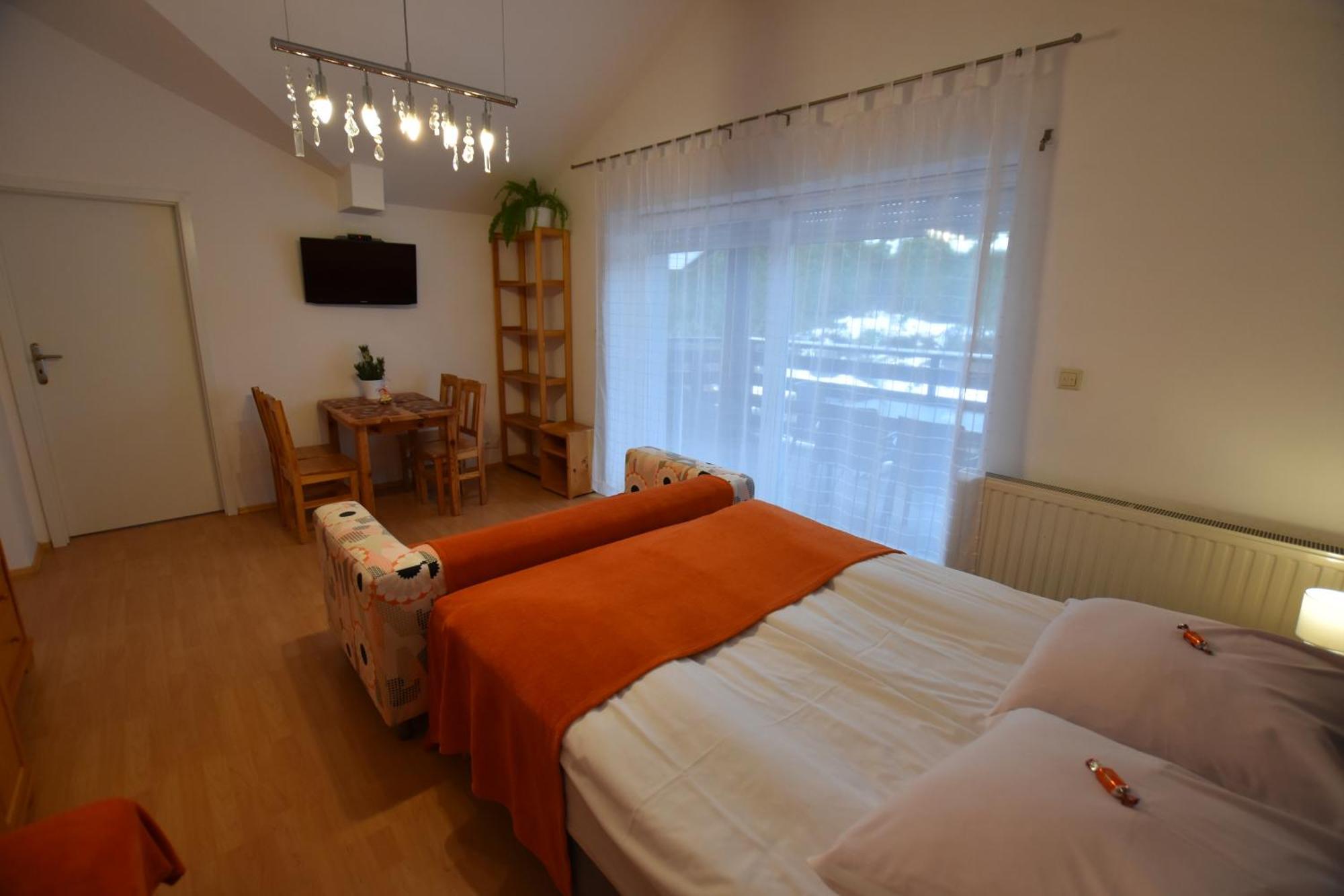Apartamenty Czyrna Przy Gondoli Szczyrk Szoba fotó